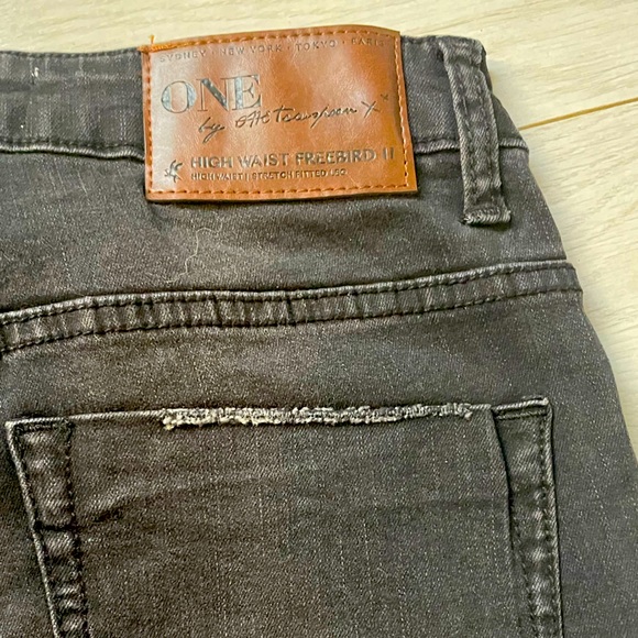 One Teaspoon High Waist FreeBird II Jean - Picture 6 of 6